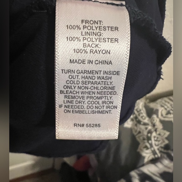 EUC Express Embellished Navy Tank - Picture 5 of 5